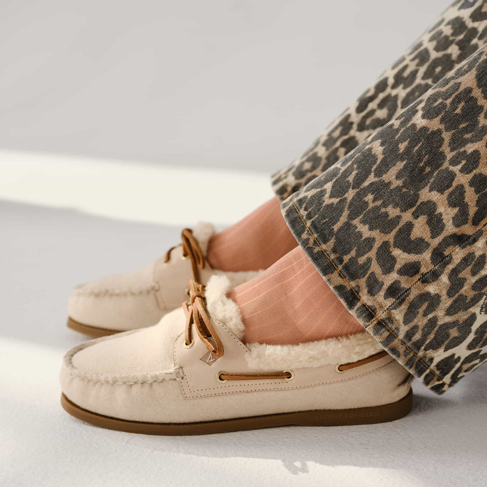 Authentic Original™ 2 Eye Boat Shoe Light Pink