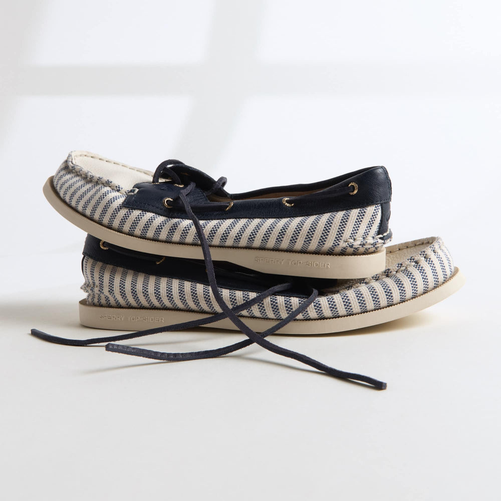 Authentic Original™ 2 Eye Boat Shoe White/Navy Women's Women