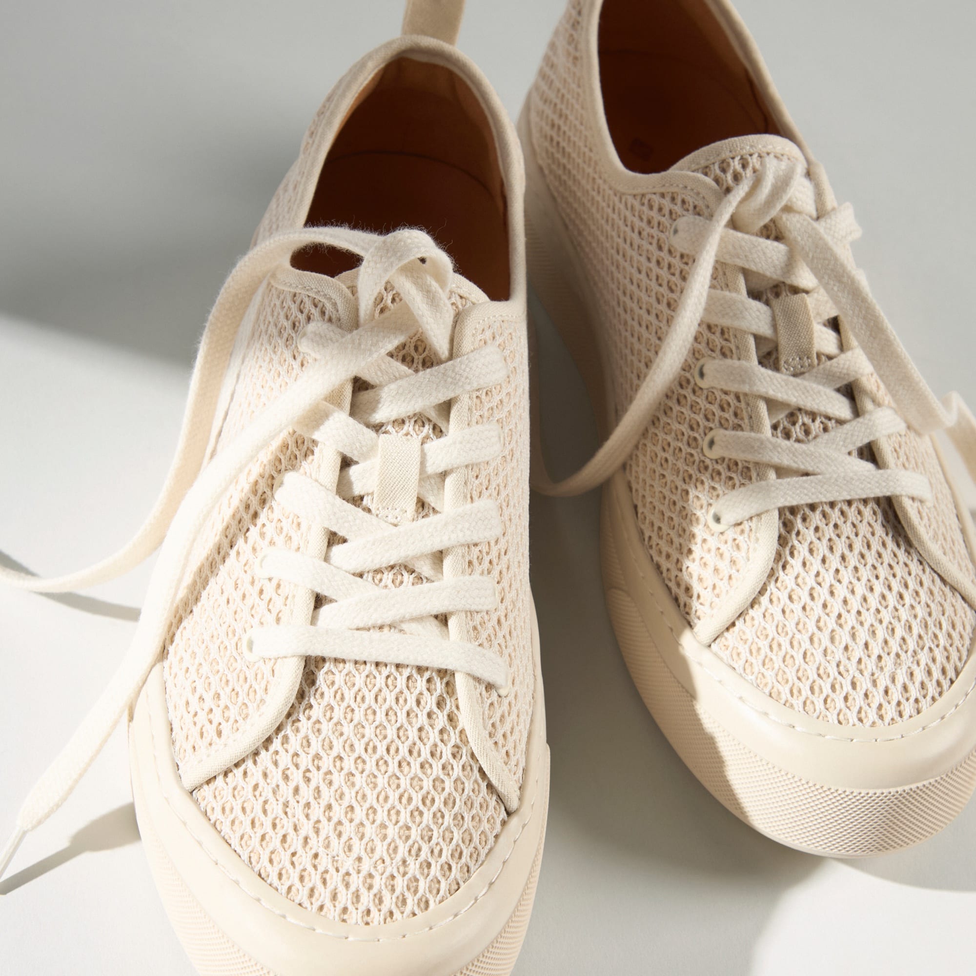 Candyltt Ecru Women's Oxfords & Loafers