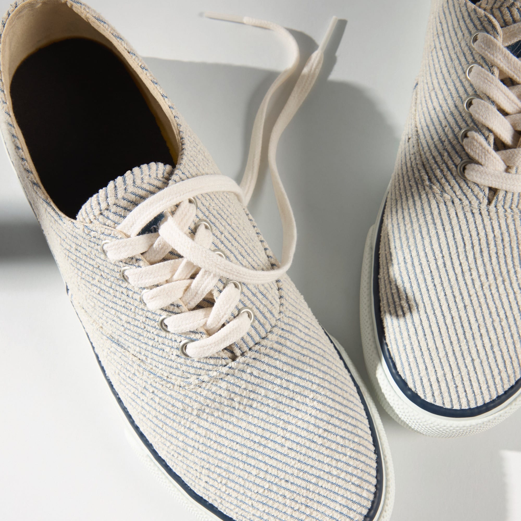 Classiccvo White/Blue Women's Sneakers